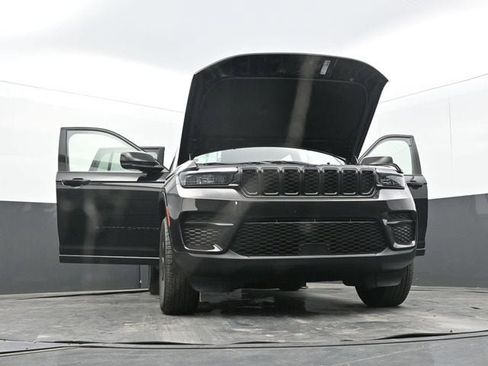 New 2025 Jeep Grand Cherokee Laredo image 66