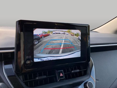 Used 2024 Toyota Corolla LE FWD image 28