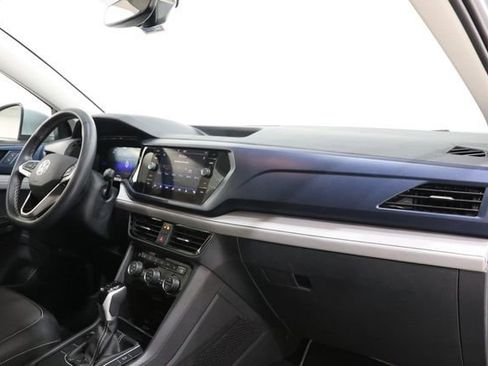 Used 2024 Volkswagen Taos SE FWD image 14