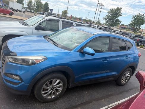 Used 2016 Hyundai Tucson SE w/ Option Group 02 AWD/4WD image 5