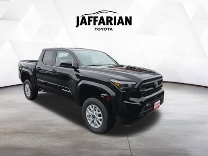 New 2025 Toyota Tacoma SR5