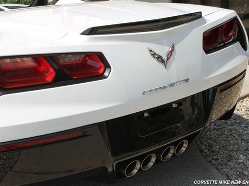 Used 2015 Chevrolet Corvette Stingray Convertible w/ 3LT Preferred Equipment Group RWD image 18