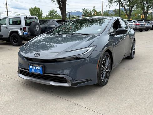 Used 2023 Toyota Prius XLE AWD/4WD image 8