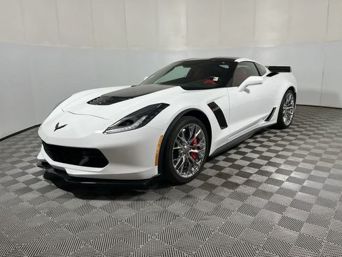 Used 2016 Chevrolet Corvette Z06 w/ 3LZ Preferred Equipment Group RWD image 4