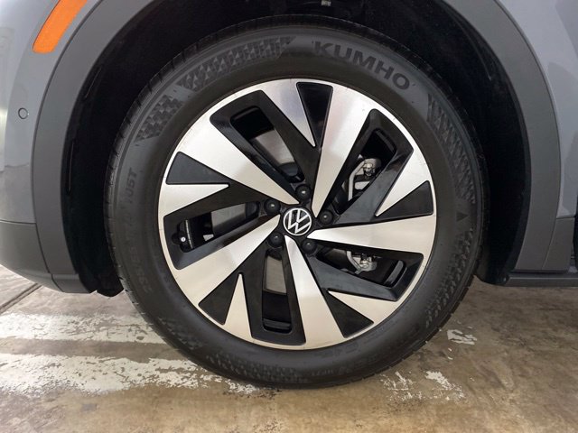 Used 2025 Volkswagen ID.4 Pro RWD image 28
