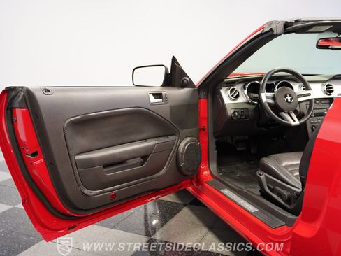 Used 2007 Ford Mustang GT Premium image 37