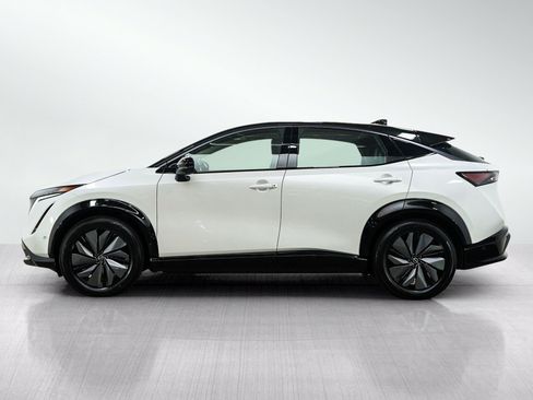 Used 2023 Nissan Ariya AWD/4WD image 2