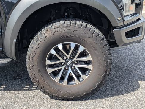 Certified 2020 Ford F150 Raptor w/ Equipment Group 802A Luxury AWD/4WD image 7