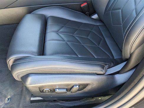 Used 2024 BMW 530i image 22