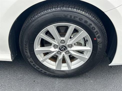 Used 2025 Toyota Camry LE image 33