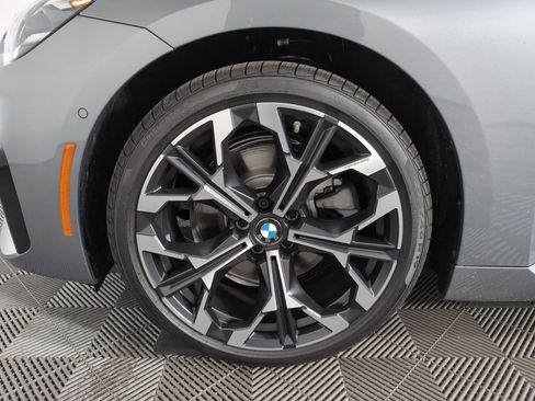 Used 2025 BMW 230i Coupe w/ Convenience Package image 9