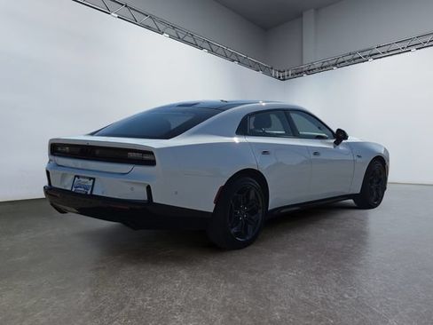 New 2026 Dodge Charger R/T AWD/4WD image 5