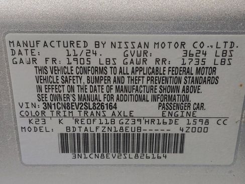 Used 2025 Nissan Versa SV image 33