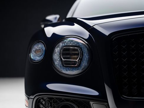 Used 2022 Bentley Flying Spur V8 AWD/4WD image 9