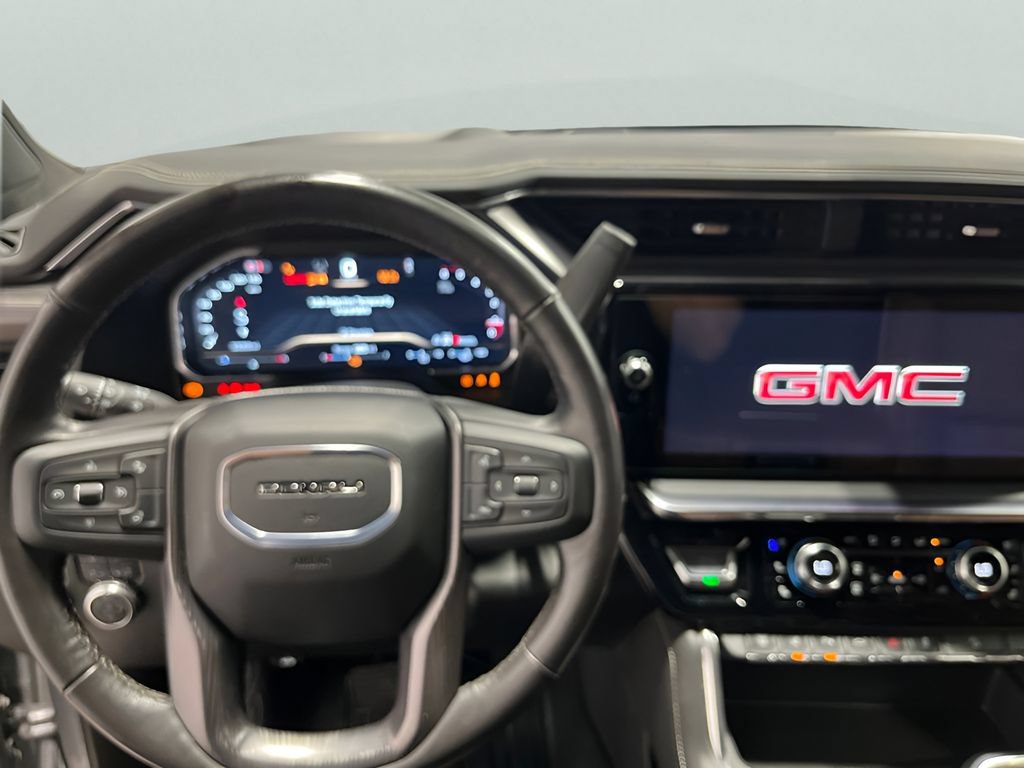 Used 2025 GMC Sierra 3500 Denali Ultimate AWD/4WD image 16