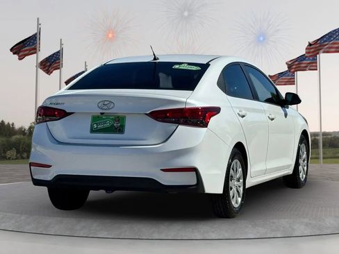 Used 2022 Hyundai Accent SE image 5