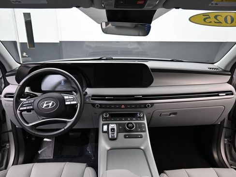 Used 2025 Hyundai Palisade SEL FWD image 10