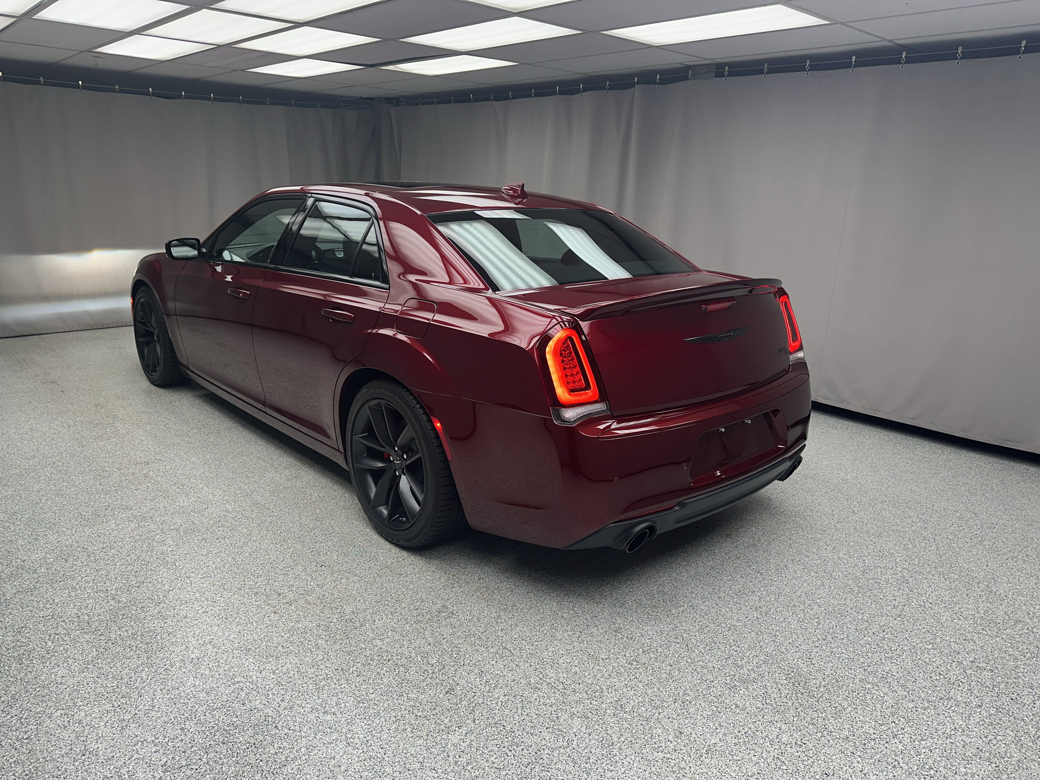 Used 2023 Chrysler 300 C RWD image 4