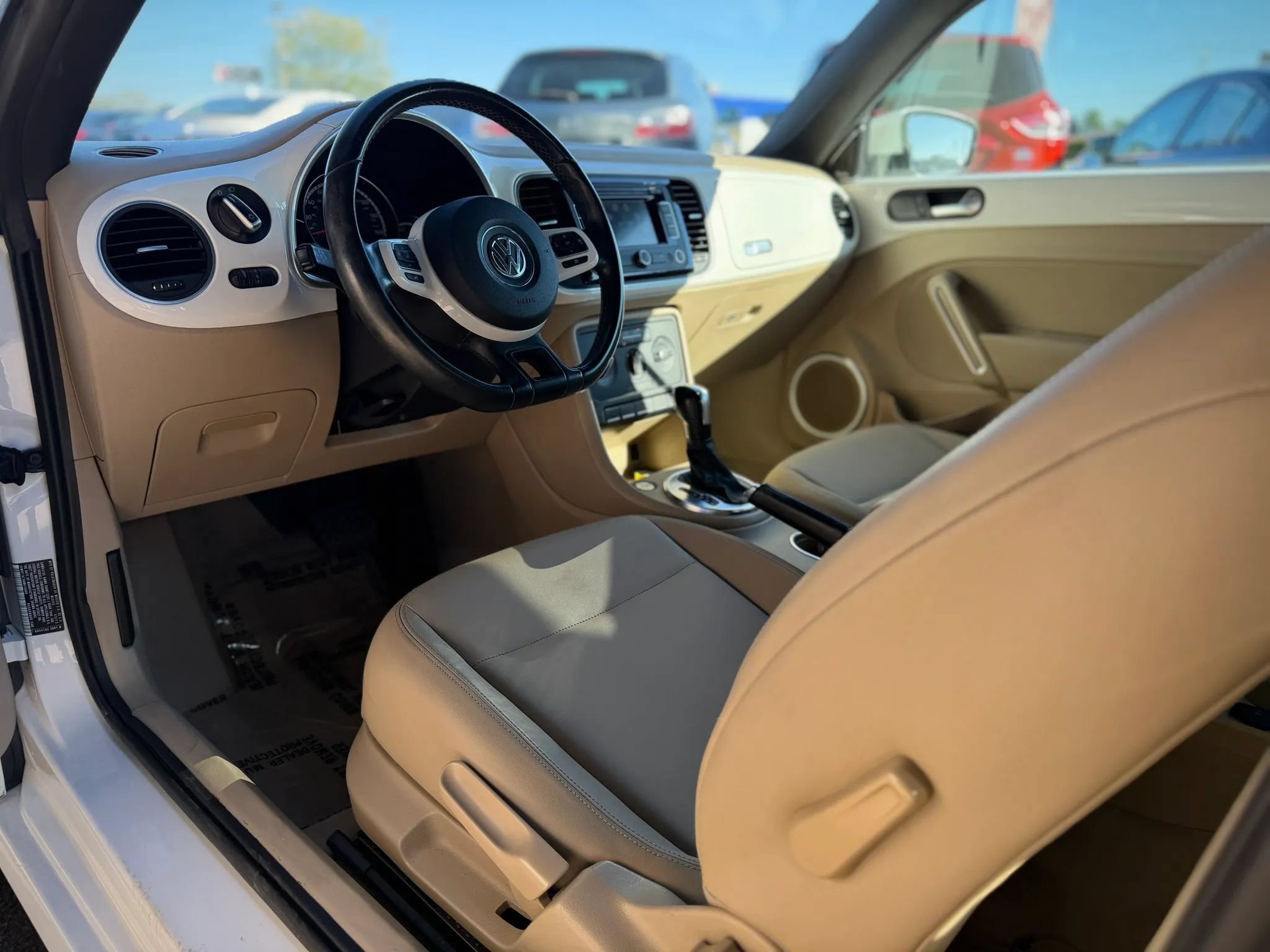 Used 2013 Volkswagen Beetle 2.5 FWD image 6