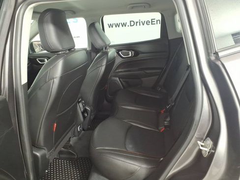 Used 2022 Jeep Compass Trailhawk AWD/4WD image 9