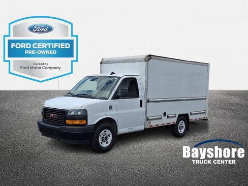 Used 2021 GMC Savana 3500 w/ Power Convenience Package RWD image 1