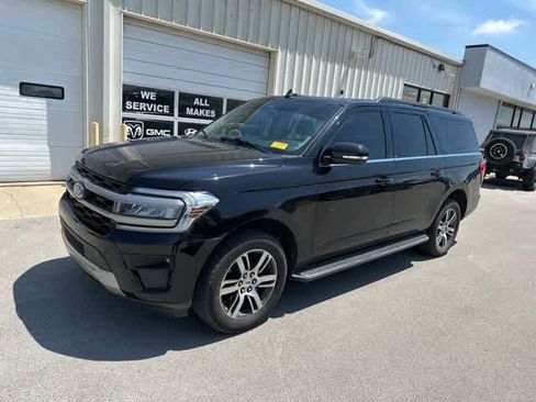 Used 2023 Ford Expedition Max XLT AWD/4WD image 19
