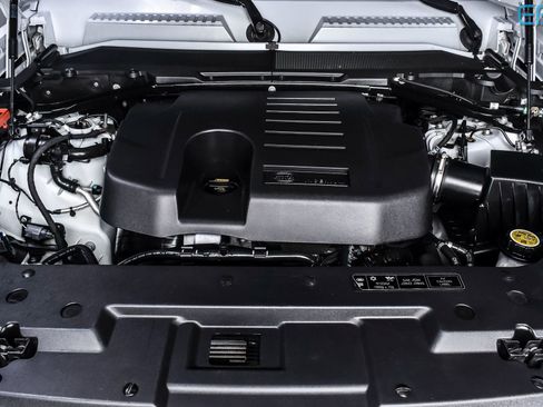 Used 2022 Land Rover Defender 110 X-Dynamic HSE image 12