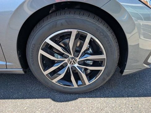 New 2025 Volkswagen Jetta SE image 24