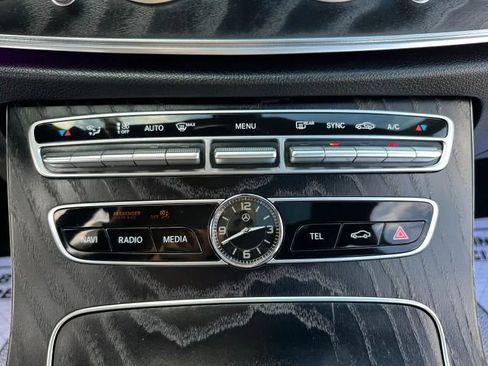 Used 2019 Mercedes-Benz E 300 image 35