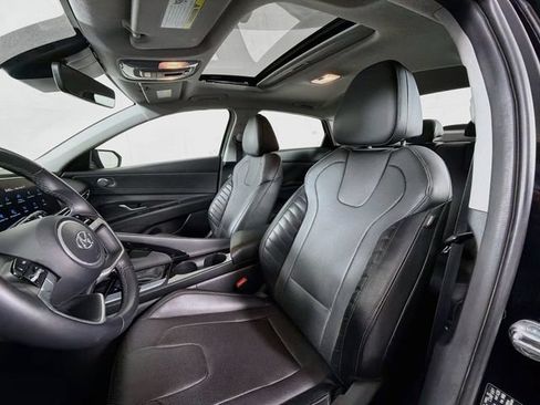 Used 2023 Hyundai Elantra Limited FWD image 29