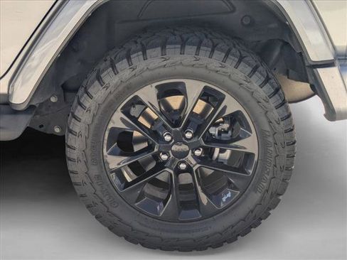 Used 2021 Jeep Wrangler Unlimited Sahara image 17