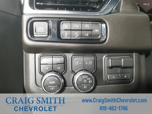 Used 2026 GMC Yukon XL Denali w/ Denali Reserve Package AWD/4WD image 26