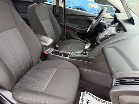 Used 2018 Ford Focus SE image 15