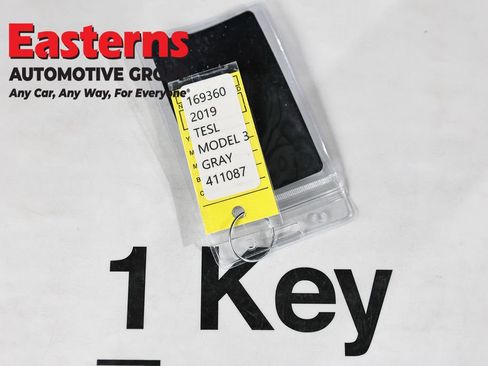 Used 2019 Tesla Model 3 Standard Range image 22