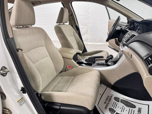 Used 2015 Honda Accord EX image 12