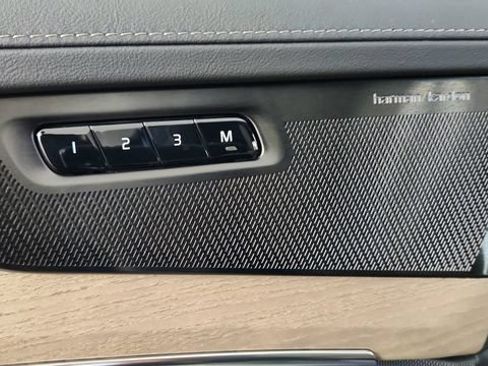 New 2026 Volvo XC90 B6 Plus w/ Protection Package Premier AWD/4WD image 11