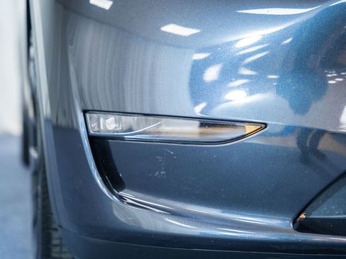 Used 2024 Tesla Model Y Long Range image 10