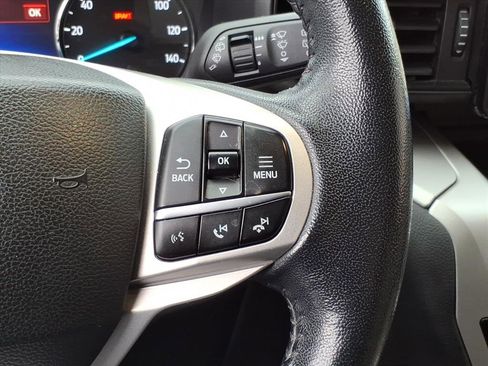 Certified 2022 Ford Explorer XLT w/ Class IV Trailer Tow Package image 19