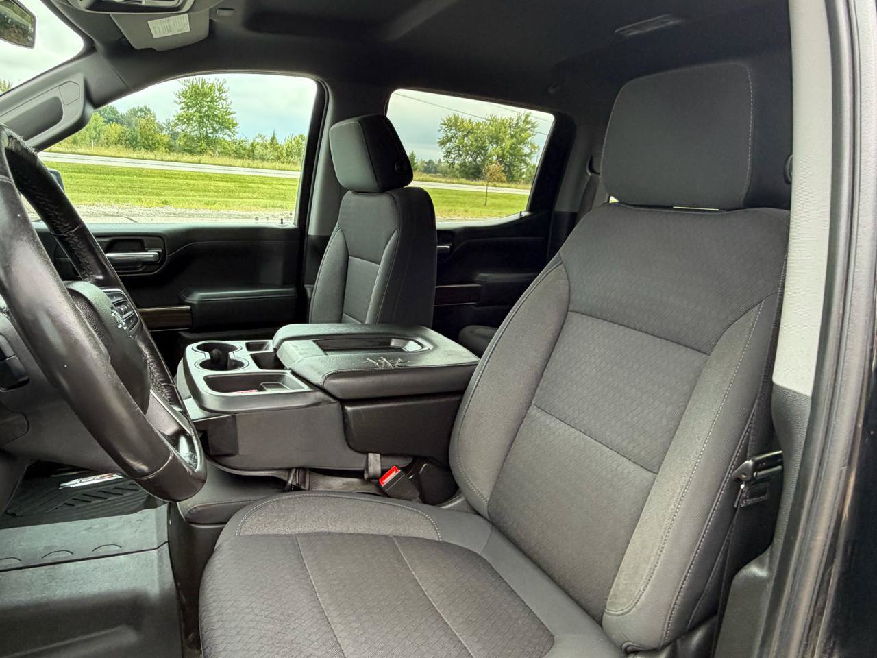 Used 2020 Chevrolet Silverado 1500 RST AWD/4WD image 11