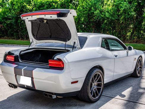 Used 2012 Dodge Challenger SRT8 w/ Premium Sound Group image 16