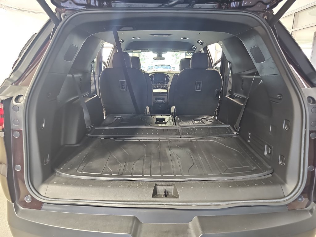 Certified 2023 Chevrolet Traverse LT FWD image 18