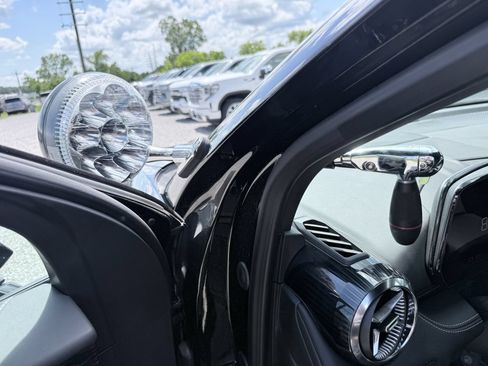 Used 2024 Chevrolet Blazer EV AWD Police image 15