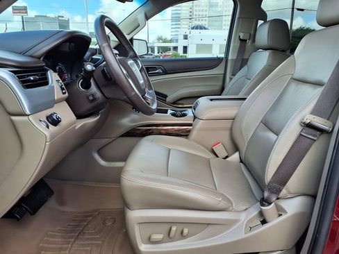 Used 2017 GMC Yukon SLT w/ Premium Edition RWD image 4