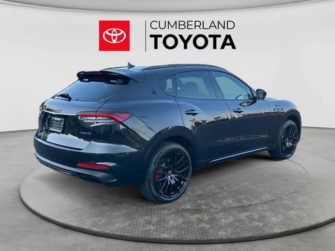 Used 2022 Maserati Levante Modena AWD/4WD image 5