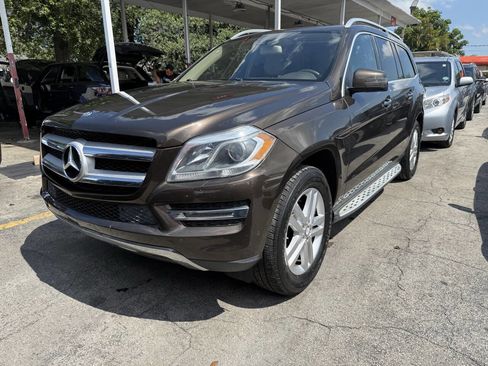 Used 2016 Mercedes-Benz GL 450 4MATIC image 3