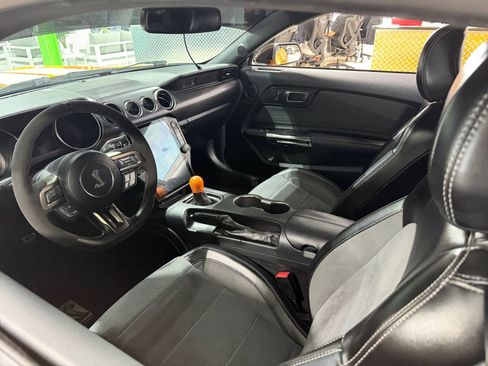 Used 2019 Ford Mustang Shelby GT350 w/ Technology Package image 46