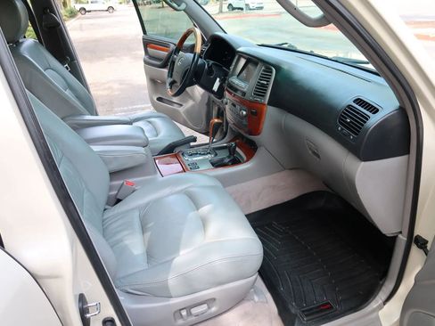 Used 2006 Lexus LX 470 4WD image 25