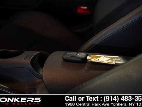 Used 2024 Nissan Z Performance w/ Floor Mat Package RWD image 33