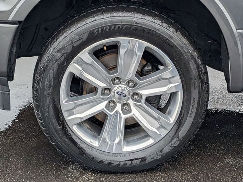 Used 2019 Ford F150 Platinum w/ Equipment Group 701A Luxury AWD/4WD image 16
