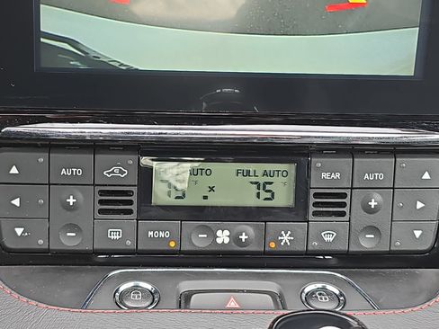 Used 2018 Maserati GranTurismo Sport image 23